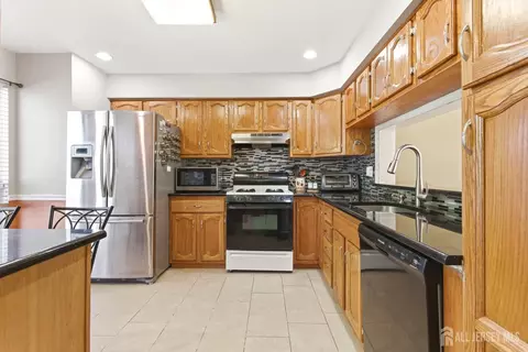 Kitchen - 103 Timber Oaks Rd, Edison, NJ 08820 photo 1 of 4