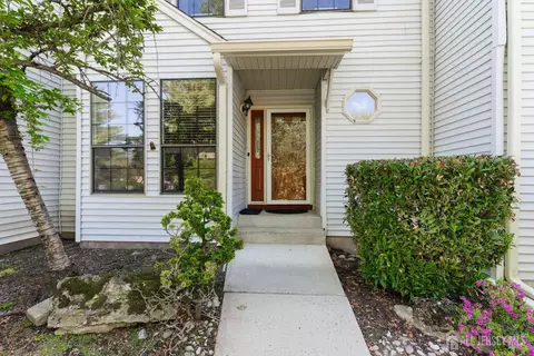 103 Timber Oaks Rd, Edison, NJ 08820