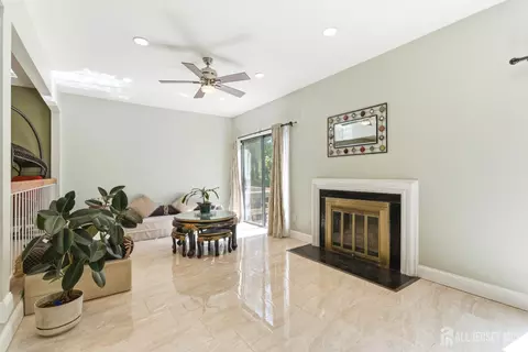 Living - 103 Timber Oaks Rd, Edison, NJ 08820 photo 1 of 2