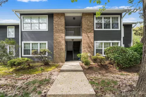 8 Lafayette Ct, North Brunswick, NJ 08902
