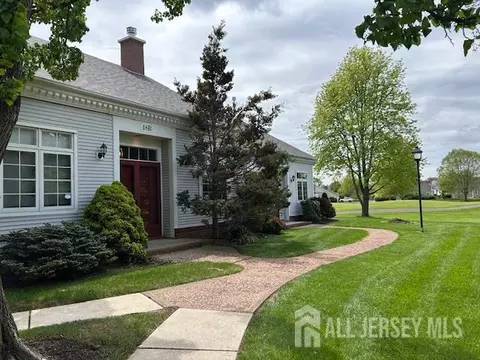48 Winthrop Rd #B, Monroe, NJ 08831