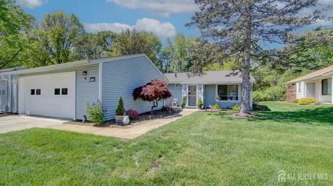 56 Essex Rd # -A, Monroe, NJ 08831