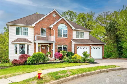 15 Alexander Ct, South River, NJ 08882