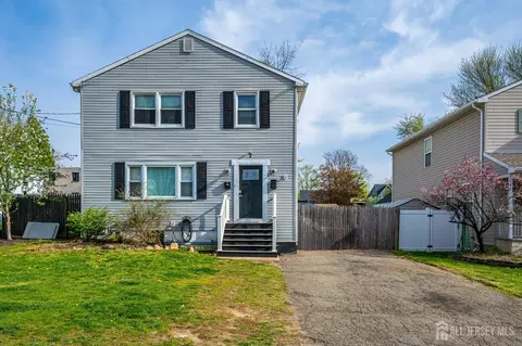 7 Myrtle Ave, Metuchen, NJ 08840