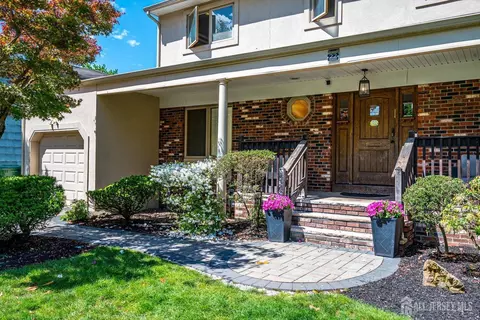 Exterior - 22 Celler Rd, Edison, NJ 08817 photo 3 of 8
