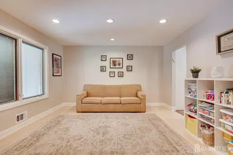 Living - 22 Celler Rd, Edison, NJ 08817 photo 4 of 4