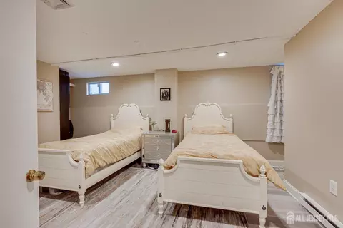Bedroom - 22 Celler Rd, Edison, NJ 08817 photo 8 of 10