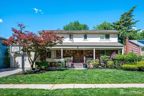 22 Celler Rd, Edison, NJ 08817