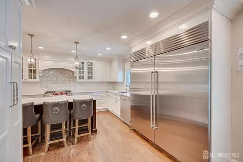 Kitchen - 22 Celler Rd, Edison, NJ 08817 photo 8 of 8