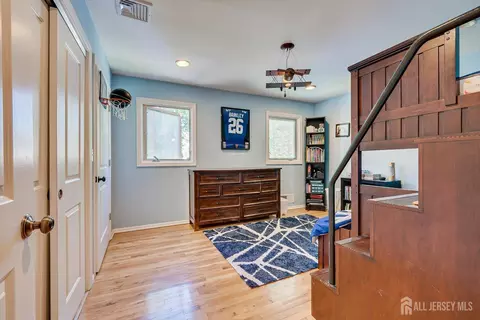 Bedroom - 22 Celler Rd, Edison, NJ 08817 photo 6 of 10