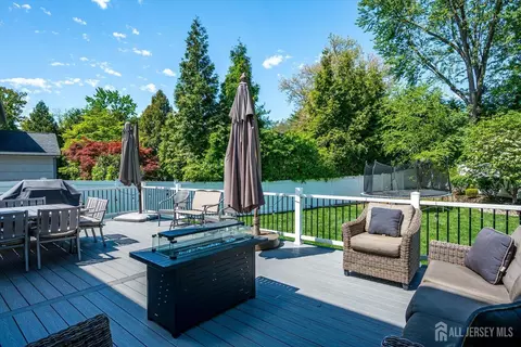 Exterior - 22 Celler Rd, Edison, NJ 08817 photo 6 of 8