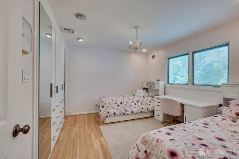 Bedroom - 22 Celler Rd, Edison, NJ 08817 photo 4 of 10