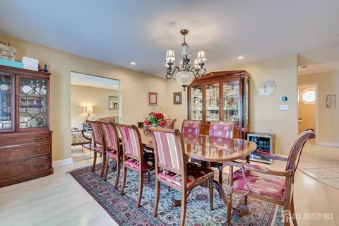 Dining - 22 Celler Rd, Edison, NJ 08817 photo 4 of 4