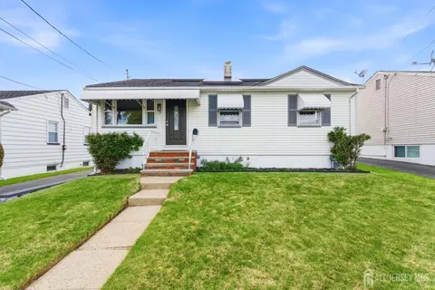79 George St, Carteret, NJ 07008