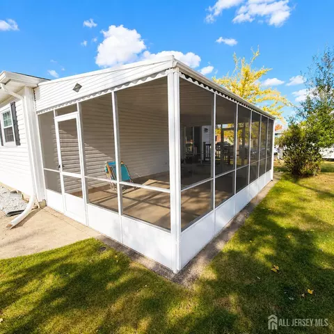 Exterior - 71 Bimini Dr, Berkeley, NJ 08757 photo 2 of 3