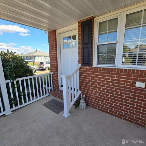 Exterior - 71 Bimini Dr, Berkeley, NJ 08757 photo 1 of 3