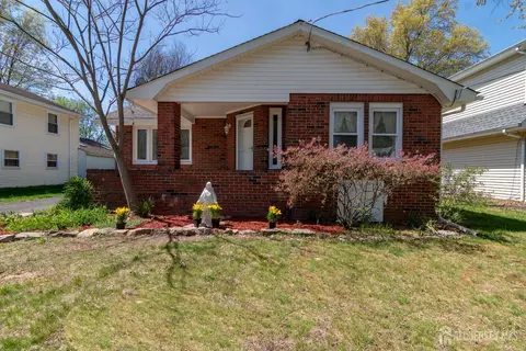 124 Chestnut St, Bridgewater, NJ 08807