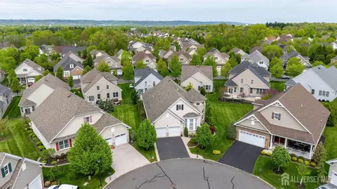 11 Burr Pl, Somerset, NJ 08873