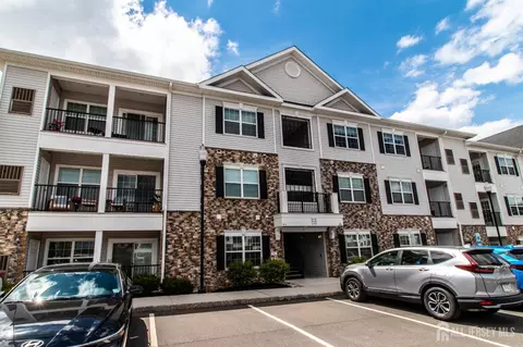 834 Stiller Ln, Monroe, NJ 08831