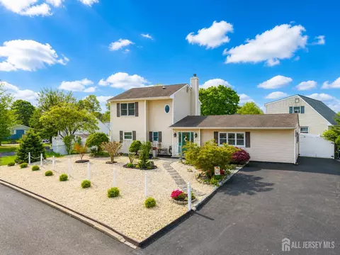1219 Brandywine Dr, Toms River, NJ 08753
