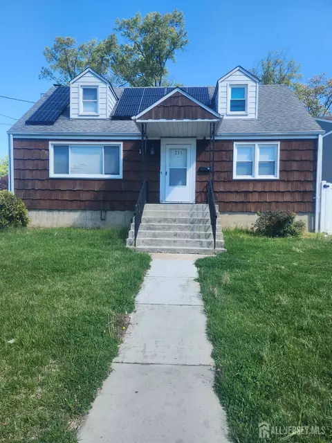 215 Summit Ave, Fords, NJ 08863