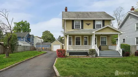 215 Fairfield Ave, Middlesex, NJ 08846