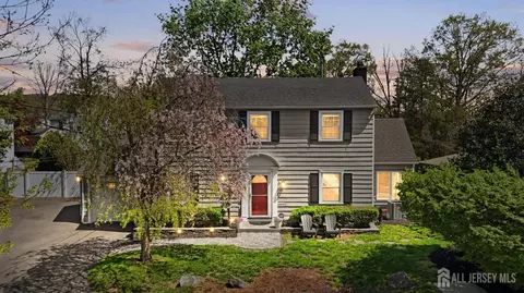221 Maple Ter, North Plainfield, NJ 07060