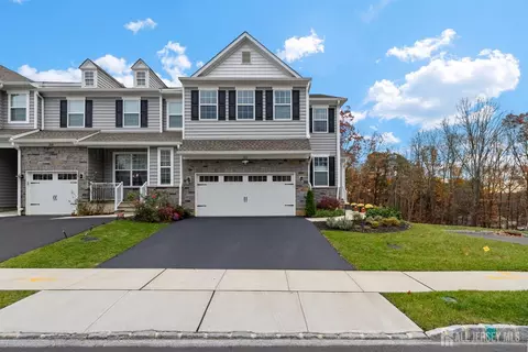 2812 Hayden Ct, Monroe, NJ 08831