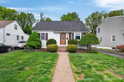 63 Lyons Ave, Woodbridge, NJ 07095