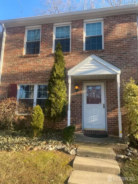 264 Palombi Ct, East Brunswick, NJ 08816