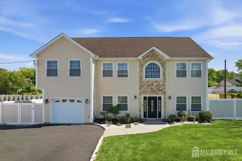 69 Morris Ave, Piscataway, NJ 08854
