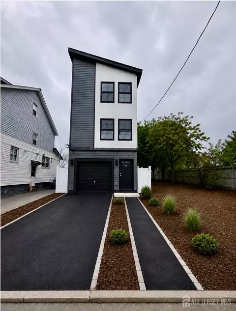 15 Chestnut Ave, Irvington, NJ 07111