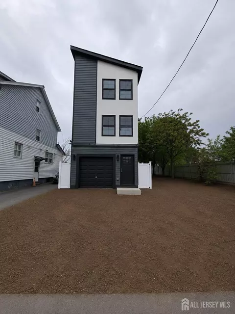 15 Chestnut Ave, Irvington, NJ 07111