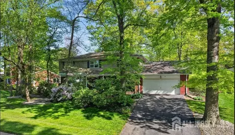 39 Independence Dr, East Brunswick, NJ 08816