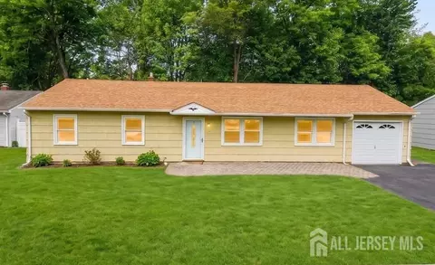 10 Brook Hollow Rd, Piscataway, NJ 08854
