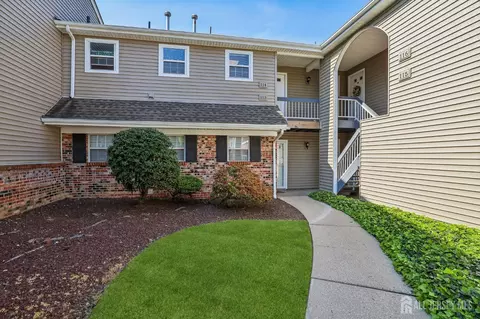114 Blake Ct, Old Bridge, NJ 08857