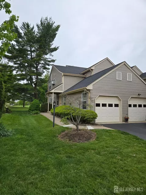 14 Daniel Webster Ave #D, Monroe, NJ 08831