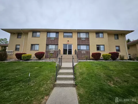 401 22 Hwy #B 41G, North Plainfield, NJ 07060