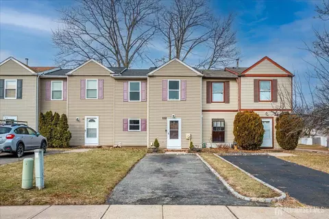 112 Redbud Rd, Piscataway, NJ 08854
