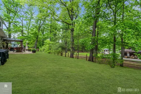 Exterior - 52 Eileen Way, Edison, NJ 08837 photo 5 of 7