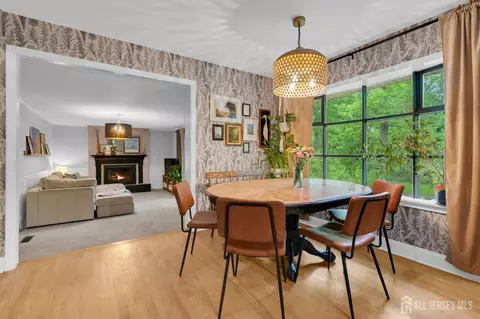 Dining - 52 Eileen Way, Edison, NJ 08837 photo 2 of 2