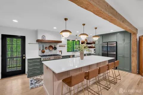 Kitchen - 52 Eileen Way, Edison, NJ 08837 photo 2 of 4