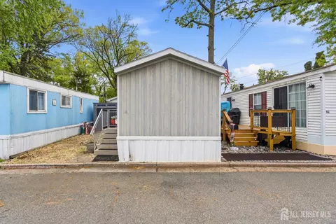 2505 Woodbridge Ave #8L, Edison, NJ 08817