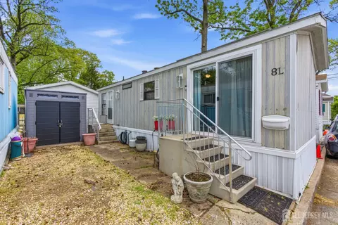 2505 Woodbridge Ave #8L, Edison, NJ 08817