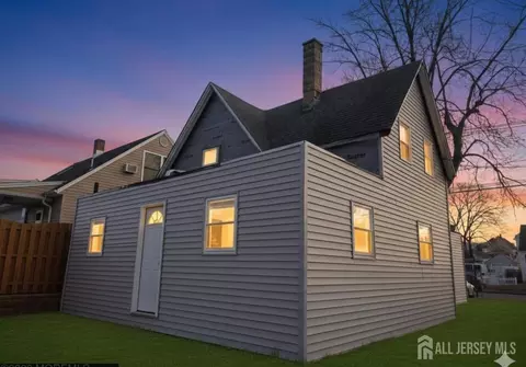 693 Hanson Ave, Perth Amboy, NJ 08861