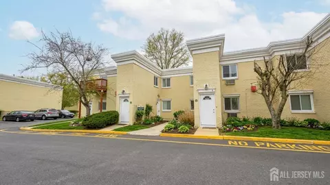 14 Lake Ave #2A, East Brunswick, NJ 08816