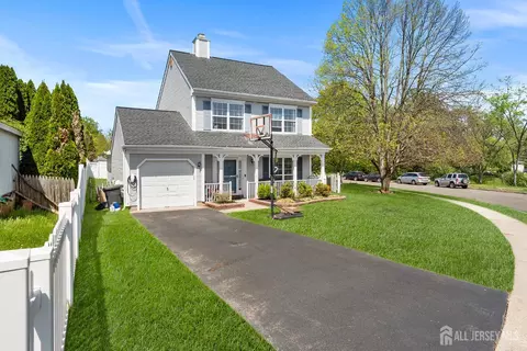 48 Stanford Dr, South Brunswick, NJ 08824