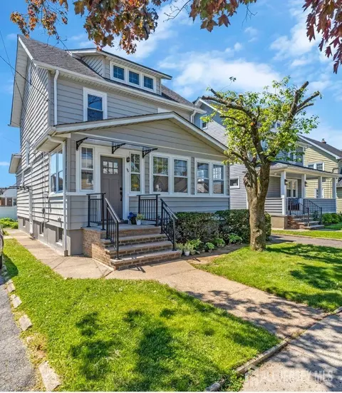146 W Grant Ave, Roselle Park, NJ 07204
