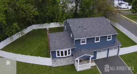 1 Baumer Rd, Sayreville, NJ 08872