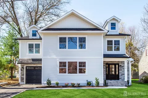 196 Vinton Cir, Fanwood, NJ 07023